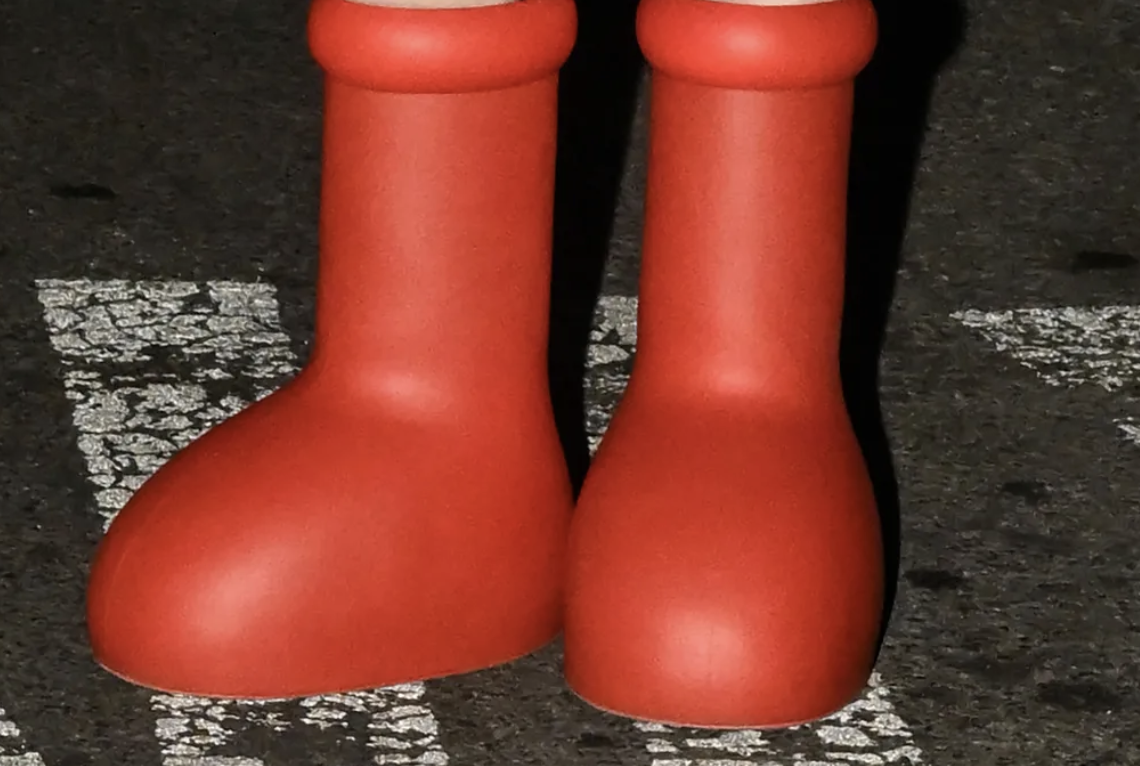 Razor's Edge: Big Red Boots